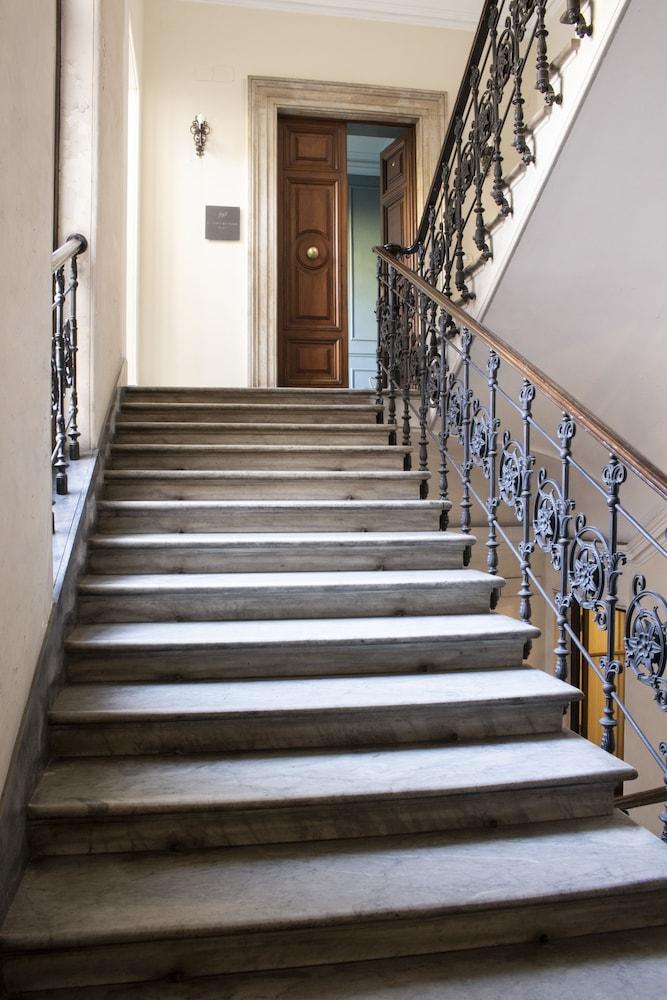Pensión Le Quattro Dame Luxury 3*